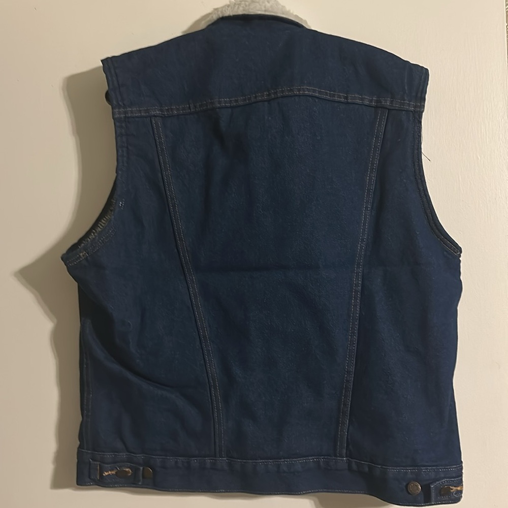 Men's Blue Denim Vest with Sherpa Collar - Picture 2 of 2